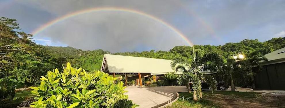Survivor Samoa Beach Resort Falelatai Ngoại thất bức ảnh
